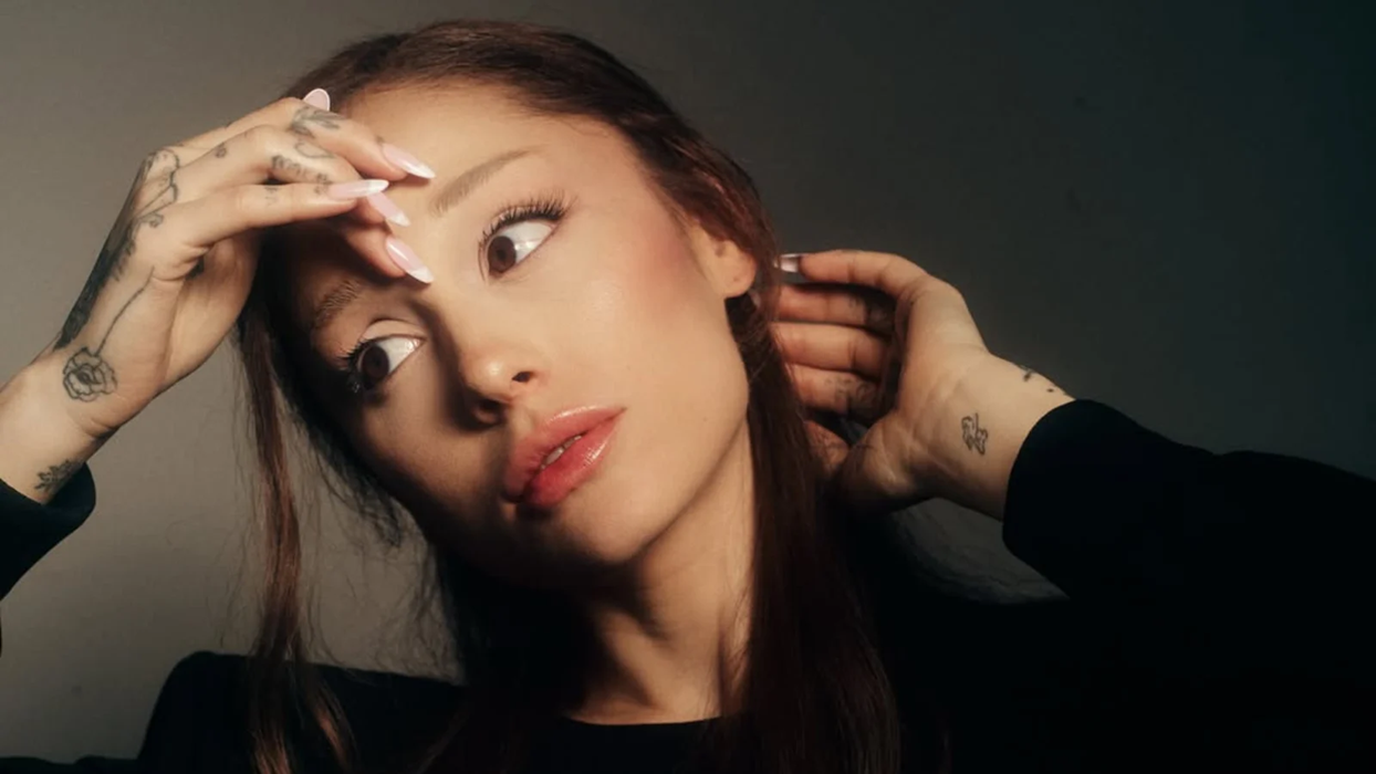 أريانا غراندي تعود للمسرح بجولة “Eternal Sunshine” — وربما للمرة الأخيرة